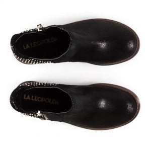 Botitas de cuero negro