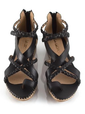 sandalias de mujer a la moda tipo romanas de cuero negro graneado y diseño original