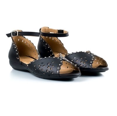 sandalias chatitas de mujer en cuero calado negro con diseño original