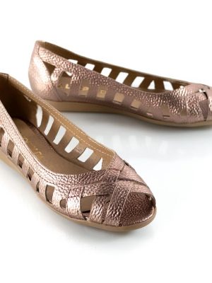 zapatos tipo chatitas balerinas de cuero metalizado calado color cobre con puntera boca de pez y diseño original