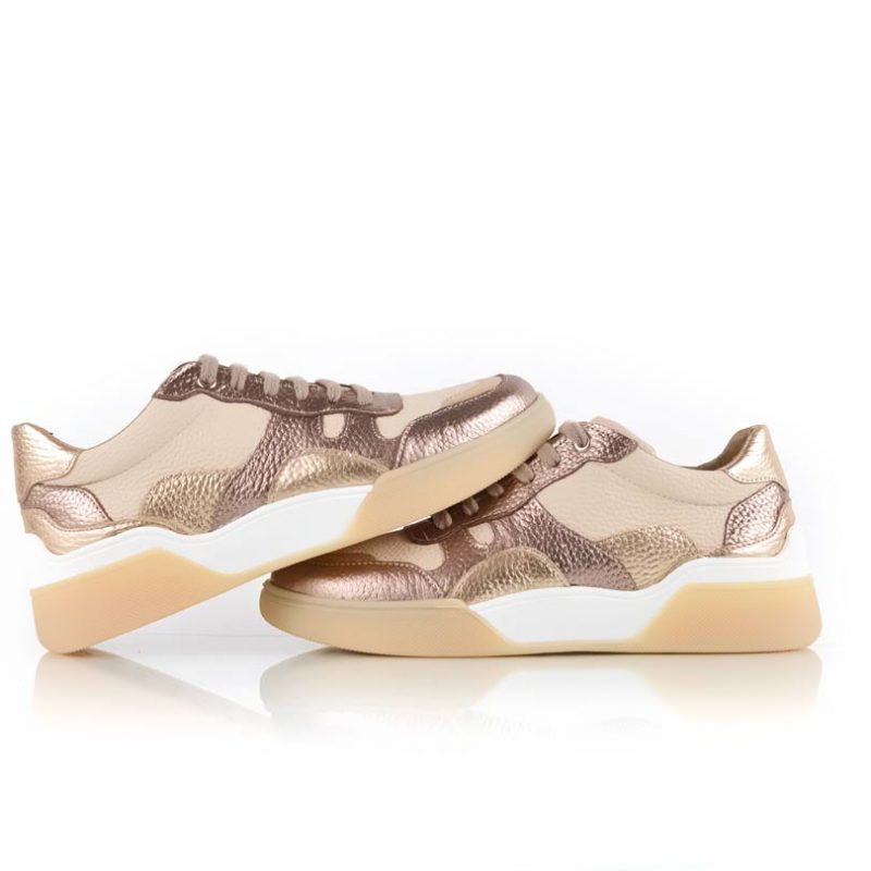 zapatillas urbanas de mujer de cuero color beige y cobre metalizado con diseño original