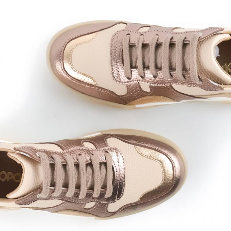 zapatillas urbanas de mujer de cuero color beige y cobre metalizado con diseño original