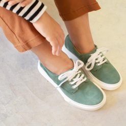 zapatillas-urbanas-de-vestir-para-mujer-en-cuero-gamuzado-color-verde-de-la-leopolda